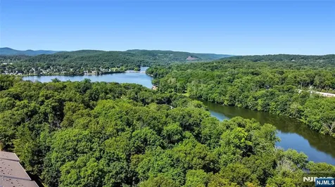169 Vista Terrace Pompton Lakes NJ 07442