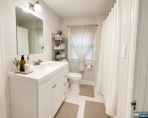 578 Hillside Street Ridgefield NJ 07657
