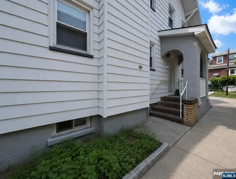 578 Hillside Street Ridgefield NJ 07657