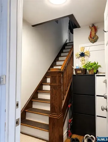 578 Hillside Street Ridgefield NJ 07657
