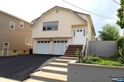 389 Madeline Avenue Garfield NJ 07026