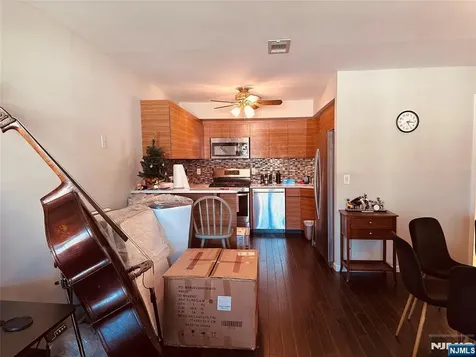 105 Newark Pompton Turnpike Pequannock Township NJ 07440