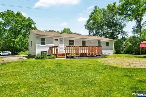3 Midland Road Montville Township NJ 07045