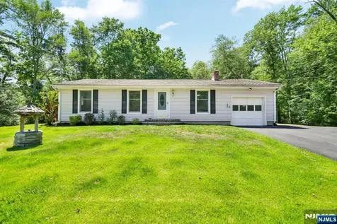 3 Midland Road Montville Township NJ 07045