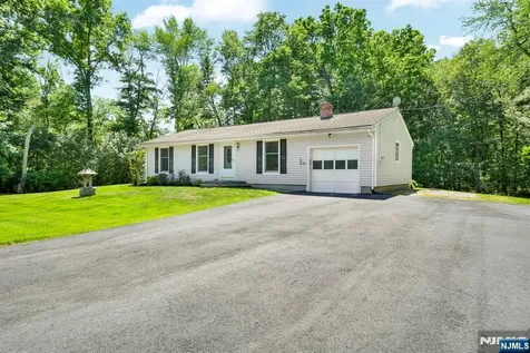 3 Midland Road Montville Township NJ 07045