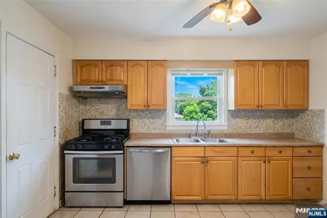 113 Grove Street Tenafly NJ 07670