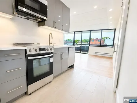 555 Gorge Road Cliffside Park NJ 07010