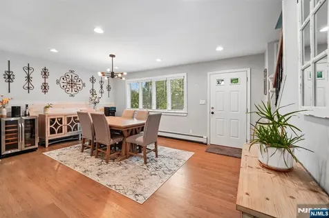 13 Crane Terrace Verona NJ 07044
