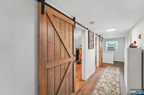 13 Crane Terrace Verona NJ 07044