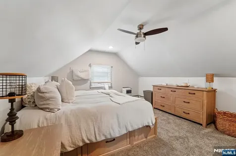 13 Crane Terrace Verona NJ 07044