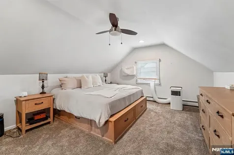 13 Crane Terrace Verona NJ 07044