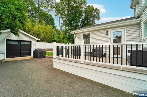 13 Crane Terrace Verona NJ 07044