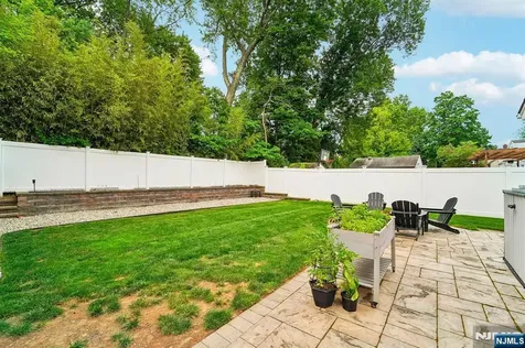 13 Crane Terrace Verona NJ 07044