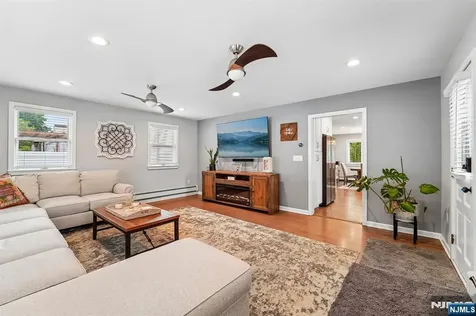13 Crane Terrace Verona NJ 07044
