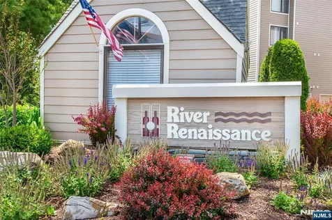 902 River Renaissance East Rutherford NJ 07073
