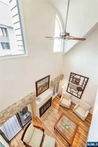 902 River Renaissance East Rutherford NJ 07073