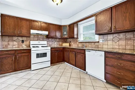 12 Stony Hill Road Clifton NJ 07013