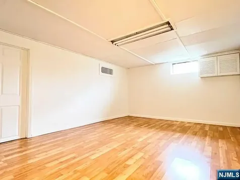 846 E Glen Avenue Ridgewood NJ 07450
