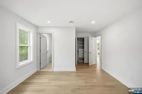 35 Sycamore Avenue Livingston NJ 07039