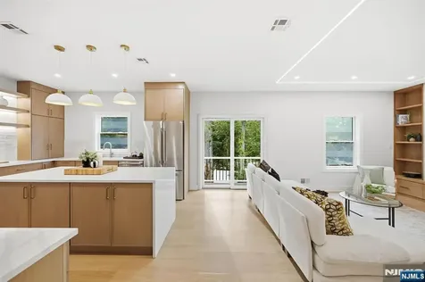 35 Sycamore Avenue Livingston NJ 07039