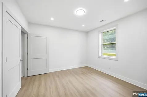 35 Sycamore Avenue Livingston NJ 07039
