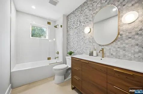 35 Sycamore Avenue Livingston NJ 07039