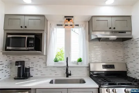 47 Stanley Avenue Nutley NJ 07110