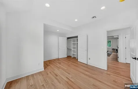 6 Short Hill Road Clifton NJ 07012