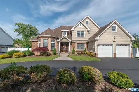 116 French Hill Road Wayne NJ 07470