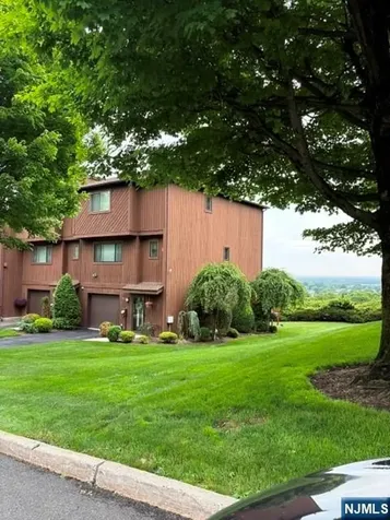 88 Metro Vista Drive Hawthorne NJ 07506
