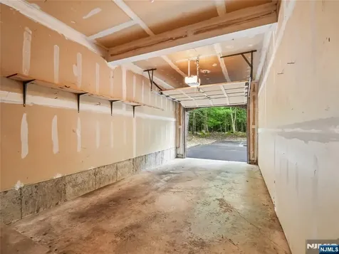 2710 Hemingway Lane Mahwah NJ 07430