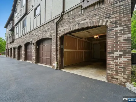 2710 Hemingway Lane Mahwah NJ 07430