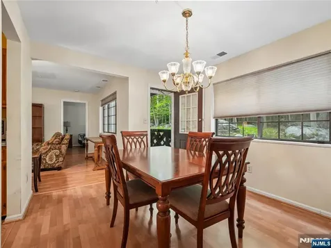2710 Hemingway Lane Mahwah NJ 07430