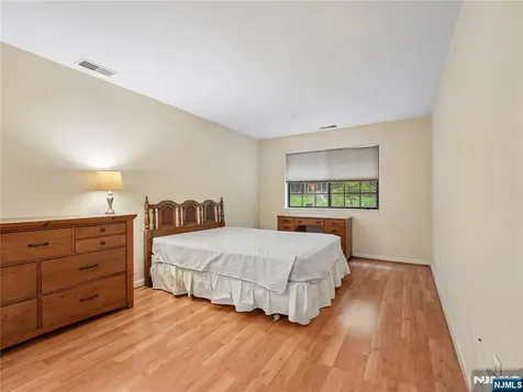 2710 Hemingway Lane Mahwah NJ 07430