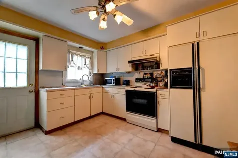 36 Hemlock Avenue Lincoln Park Borough NJ 07035