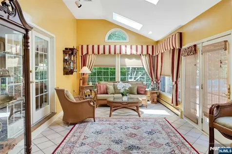10 Moonshadow Court Kinnelon Borough NJ 07405