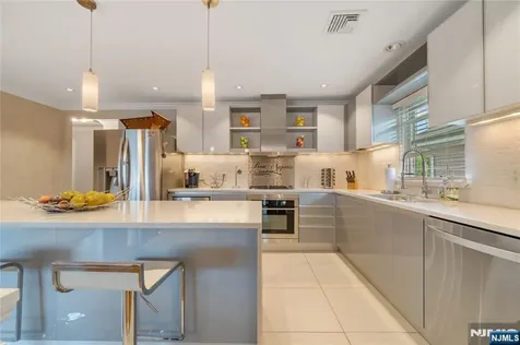 45 Grunwald Street Clifton NJ 07013