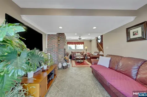12 Geraldine Road North Arlington NJ 07031