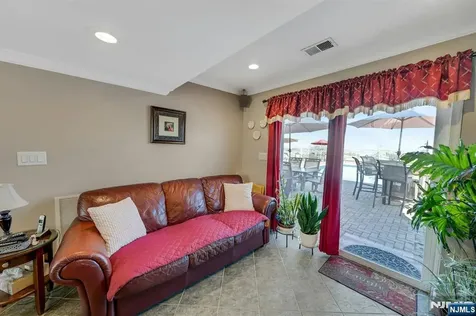 12 Geraldine Road North Arlington NJ 07031