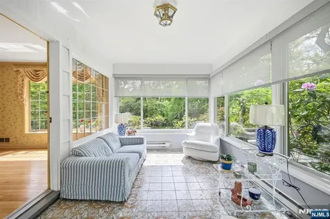 16 Pinecrest Drive Woodcliff Lake NJ 07677