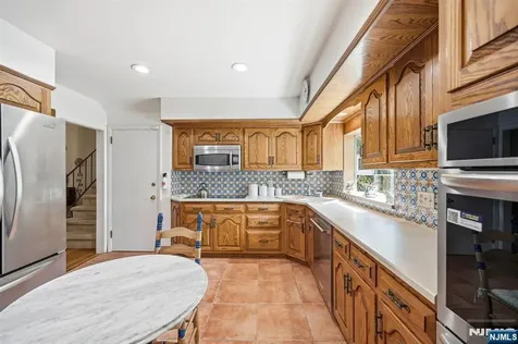 16 Pinecrest Drive Woodcliff Lake NJ 07677