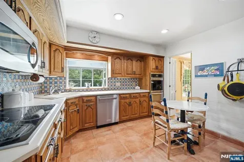 16 Pinecrest Drive Woodcliff Lake NJ 07677