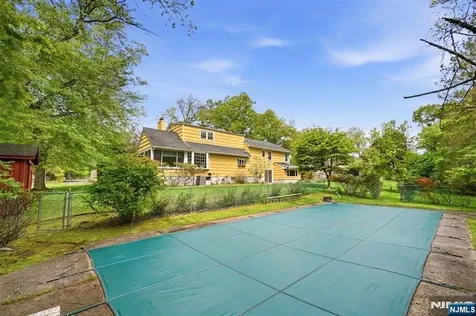 16 Pinecrest Drive Woodcliff Lake NJ 07677