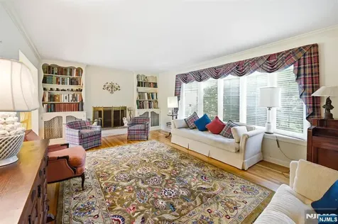 16 Pinecrest Drive Woodcliff Lake NJ 07677