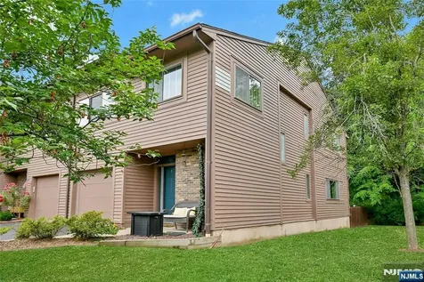 211 Yorktowne Court Twp Of Washington NJ 07676