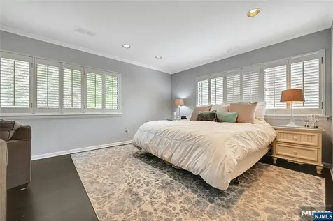 211 Yorktowne Court Twp Of Washington NJ 07676