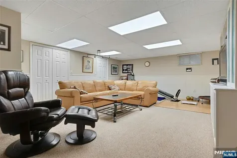 211 Yorktowne Court Twp Of Washington NJ 07676