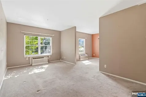 5322 Richmond Road West Milford NJ 07480