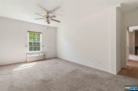 5322 Richmond Road West Milford NJ 07480