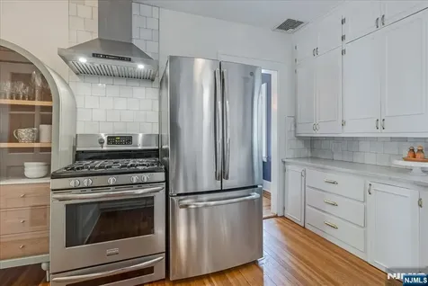 40 Comley Place Bloomfield NJ 07003